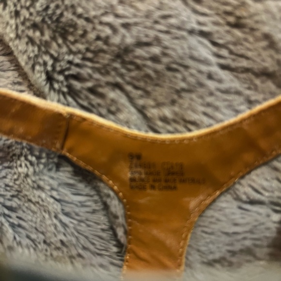 B.O.C white sandals - Picture 4 of 4